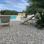 Trulli Santa Maria Odegitria Relais בית כפרי *