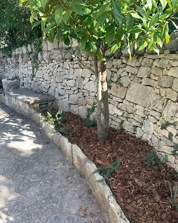 Trulli Santa Maria Odegitria Relais * Ostuni