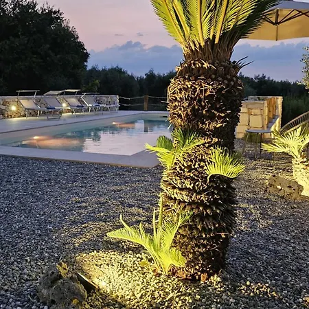Trulli Santa Maria Odegitria Relais *