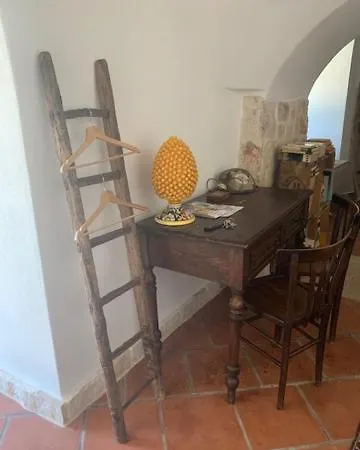 乡村民宿 Trulli Santa Maria Odegitria Relais 奥斯图尼